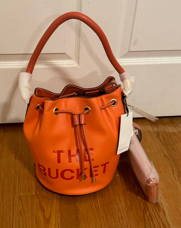 Bucket bag